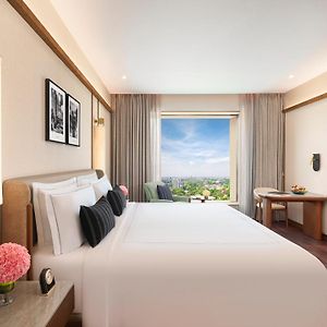 Luxury Room King Bed